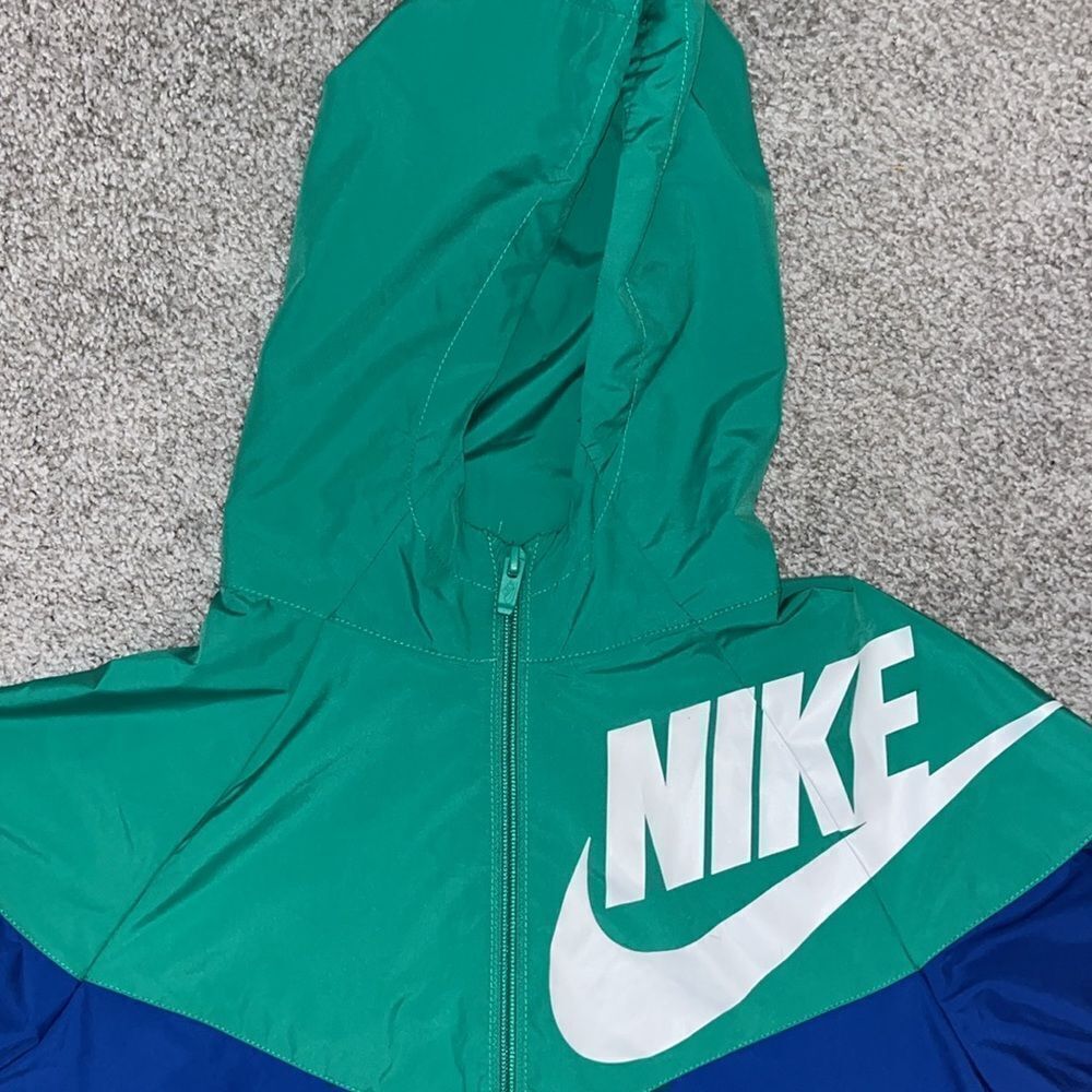 Nike Packable Hooded Hoodie High Neck Zip Wind Running Coat Jacket L Kids Youth - Picture 2 of 5